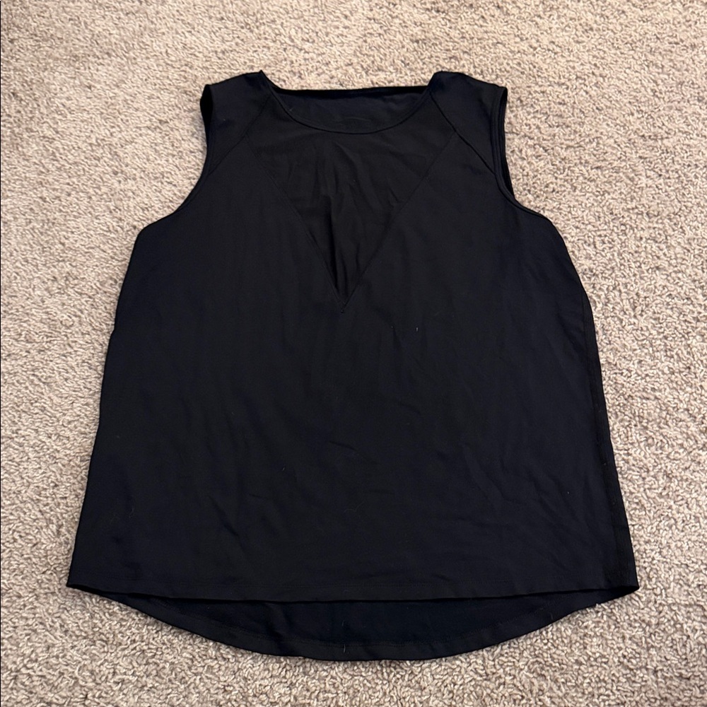 Black lululemon workout tank